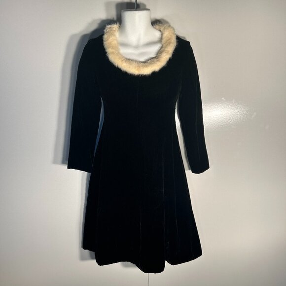 Carlye Dresses & Skirts - Vintage Carlye SZ12 Black Velveteen Fur Trim Dress 60's Old Hollywood Glam 50's
